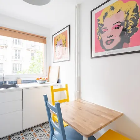 Veeve - Parisian Pop Art *